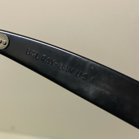 SUNGLASSES | Rare Vintage B&L Ray-Ban USA Wayfarer sunglasses - Picture 4 of 9